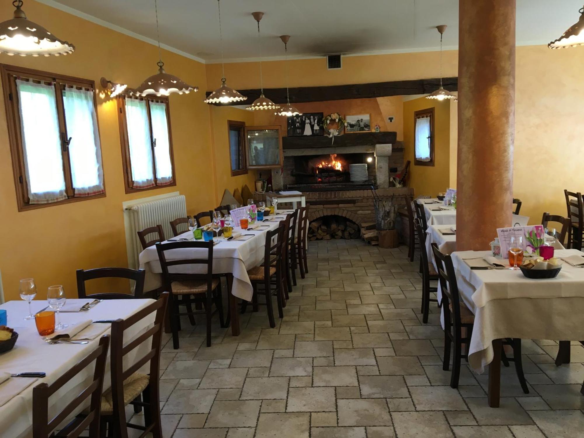 Agriturismo Il Bosco Camere Vittorio Veneto Eksteriør billede